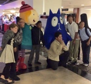 Peg and Cat attend the Mentoring Pittsburgh Gala. Photo: The Fred Rogers Company.