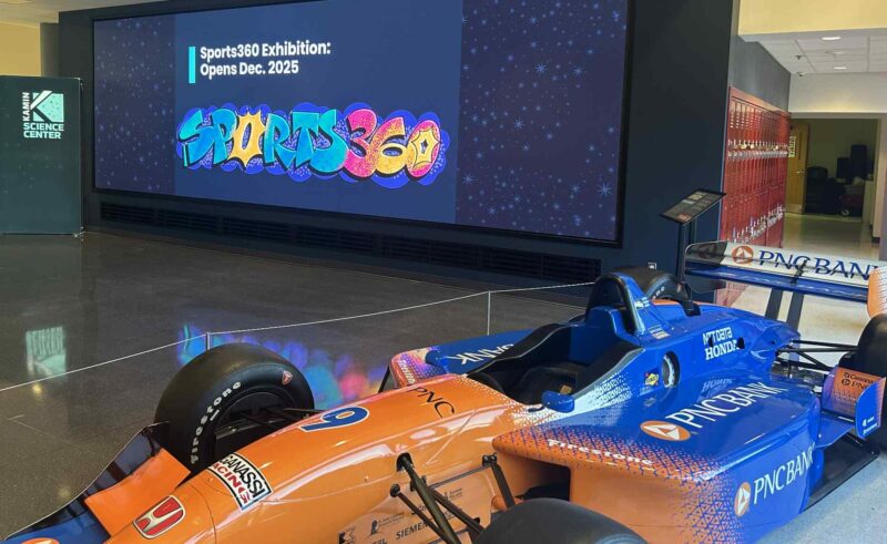 kamin science center launch photo by Meg St-Esprit.